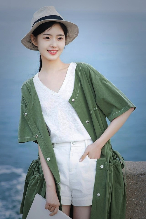 波尔曼凭借精准传球与突破能力,帮助袋鼠队逐步走向胜利,波尔茨曼