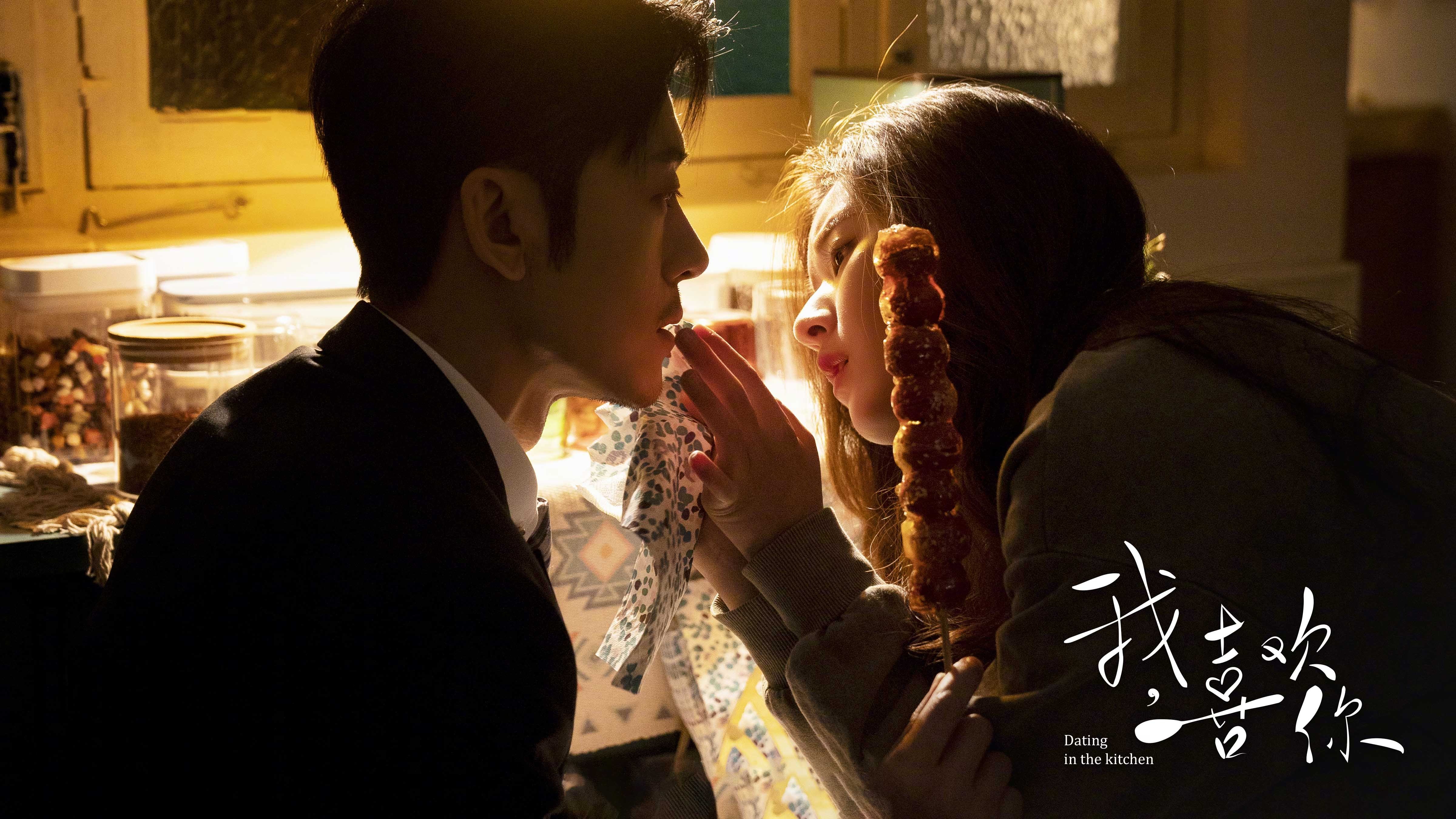 科斯男子200米仰泳决赛表现亮眼，男子两百米仰泳